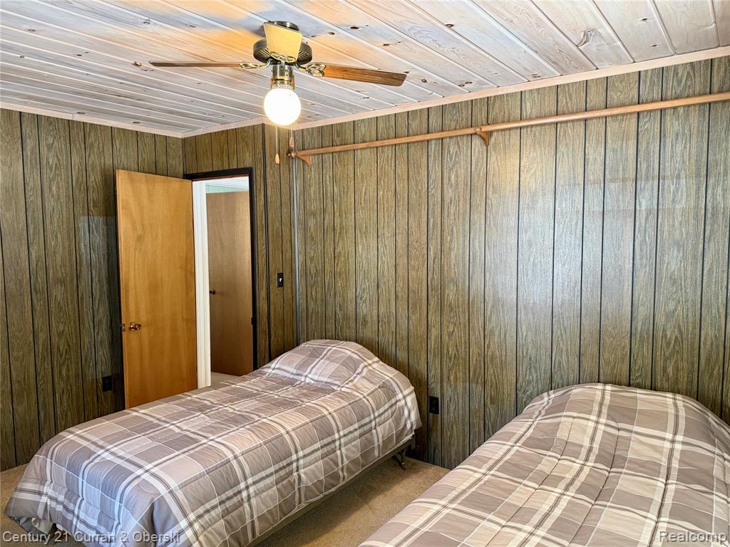 105 Northern Oaks Drive, Houghton Lake, MI 48629 — Photo 24