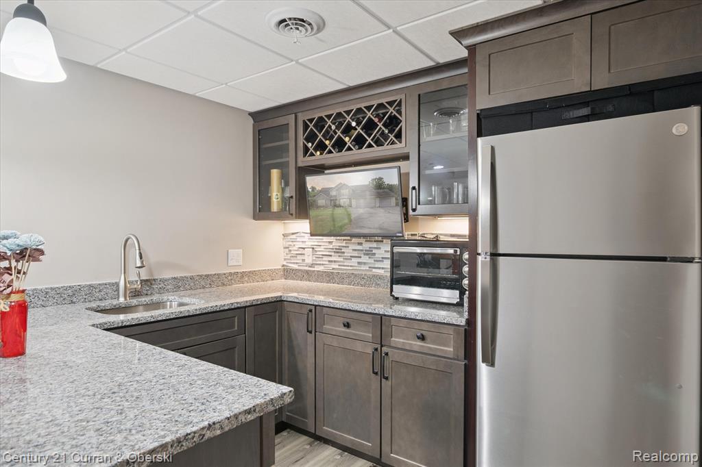 4025 Forest Edge Drive, Commerce Twp, MI 48382 — Photo 42