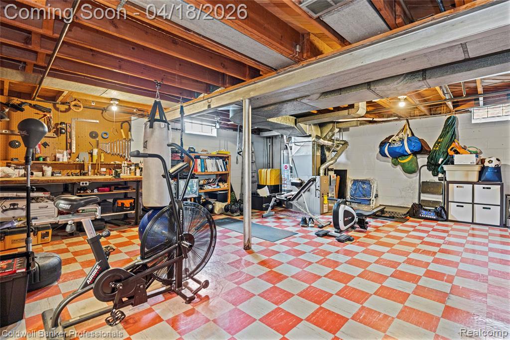 1544 Dorthen Avenue, Grosse Pointe Woods, MI 48236 — Photo 47