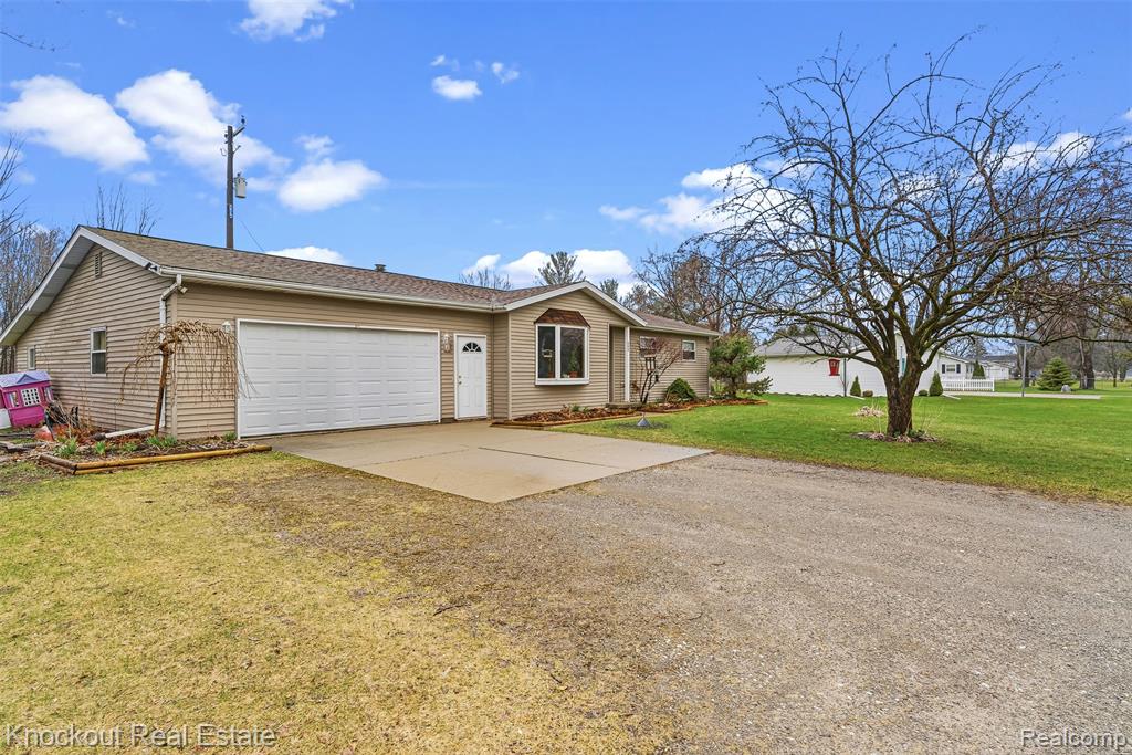 6256 State Road, Vassar, MI 48768 — Photo 5