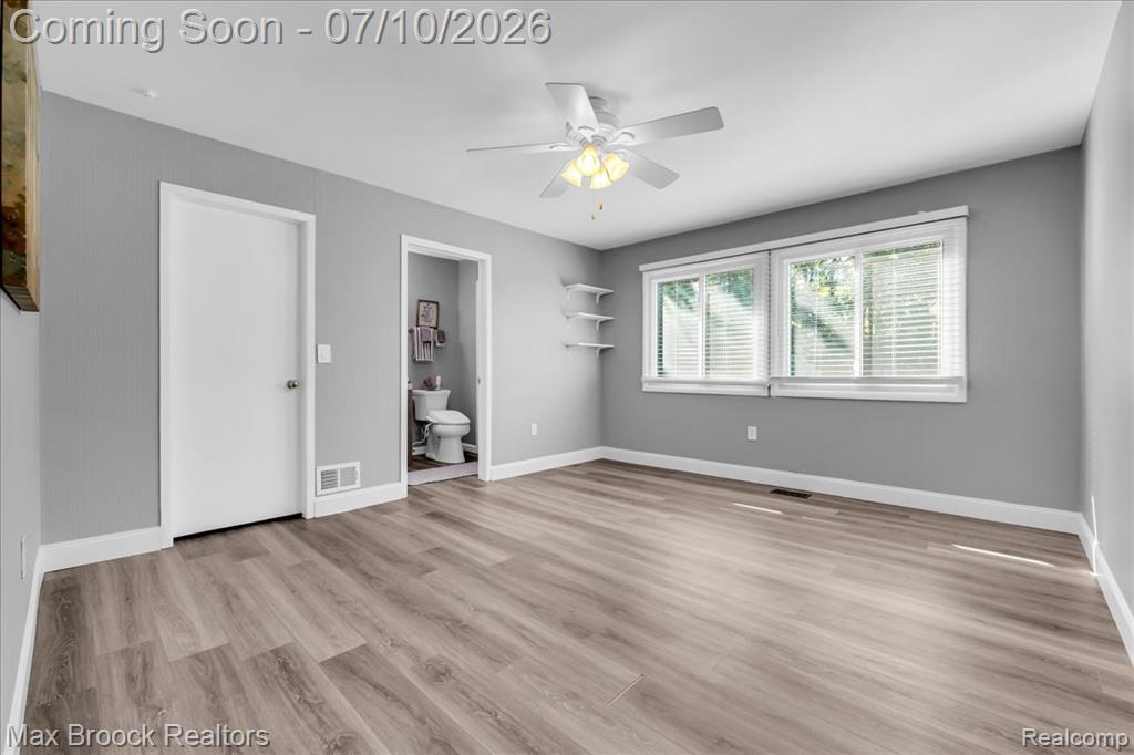 5229 Simpson Lake Road, West Bloomfield, MI 48323 — Photo 28