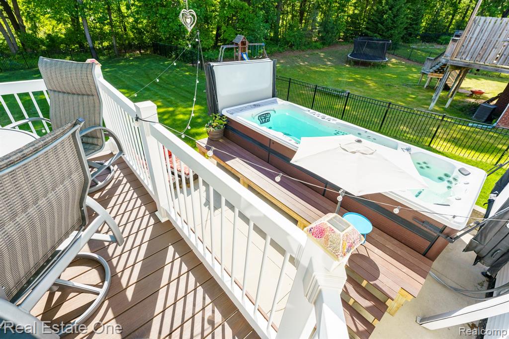442 Ridgewood Drive S, Ortonville, MI 48462 — Photo 42