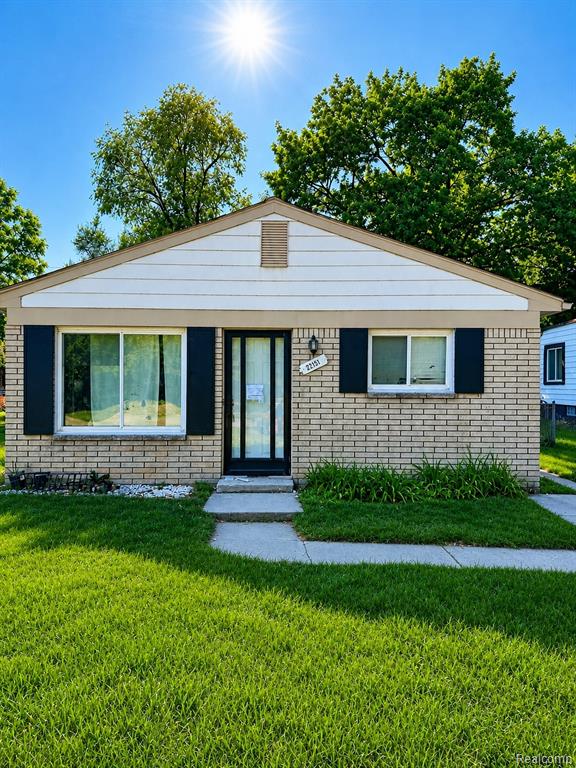 22151 Poinciana Street, Southfield, MI 48033