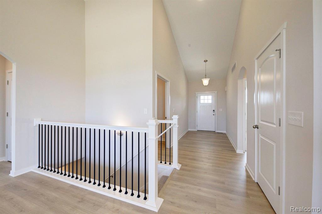 549 BIRKDALE Drive, Howell, MI 48843 — Photo 2