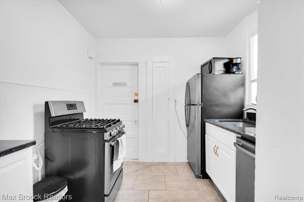 417 W Lincoln Avenue, Royal Oak, MI 48067 — Photo 22