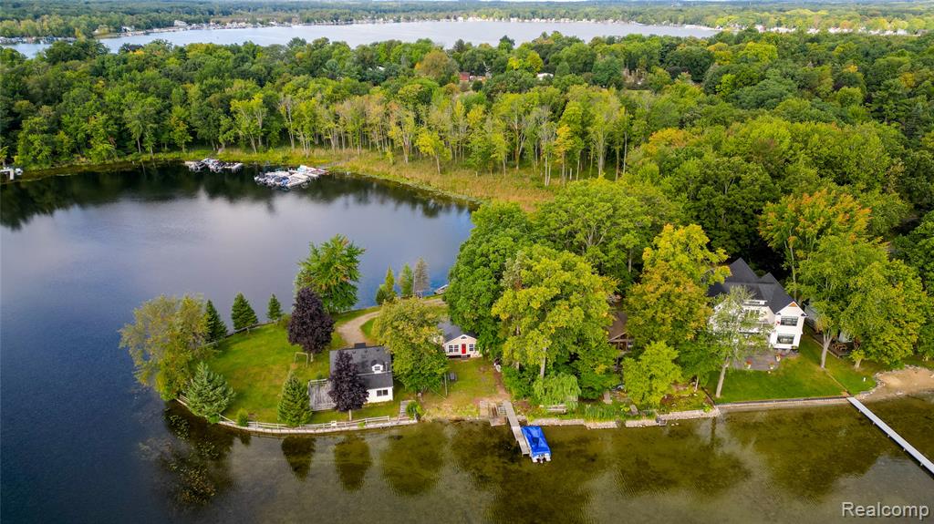 9620 Base Lake Rd, Pinckney, MI 48169 — Photo 17