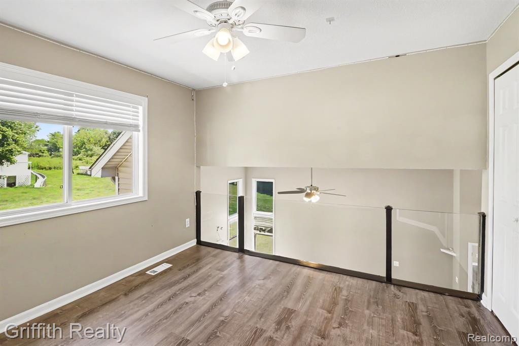 7055 Augustine Court, Fenton, MI 48430 — Photo 19