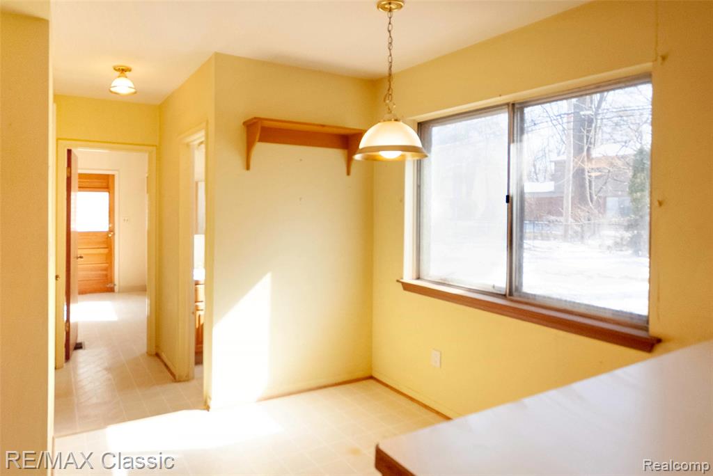 16083 Kirkshire Avenue, Beverly Hills, MI 48025 — Photo 8