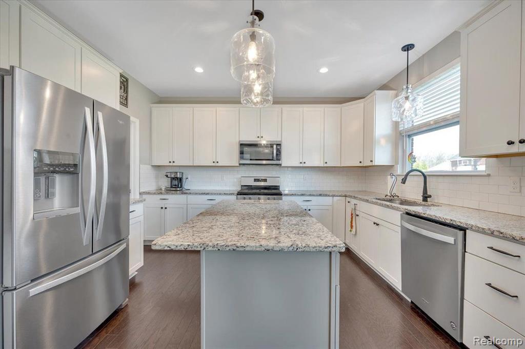 62072 SAVANNAH Drive, South Lyon, MI 48178 — Photo 13
