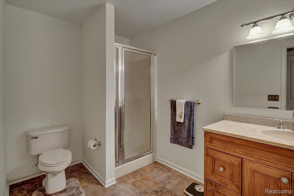 6516 Scenic Pines Court, Clarkston, MI — Photo 19