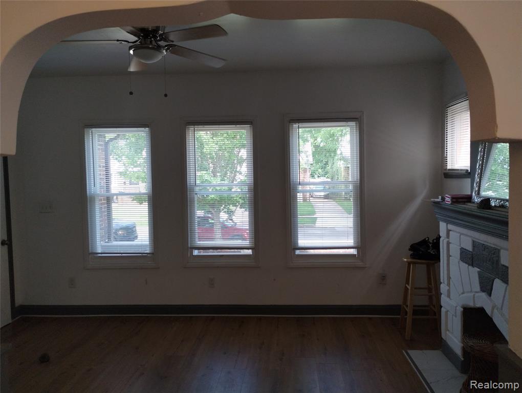 18633 Goulburn Street, Detroit, MI 48205 — Photo 6