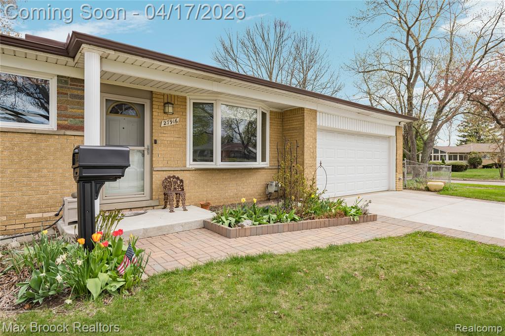 27916 Walker Avenue, Warren, MI 48092 — front exterior