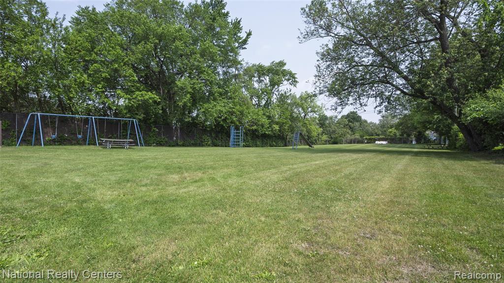 2561 Verna Street, Ypsilanti, MI 48197 — Photo 33
