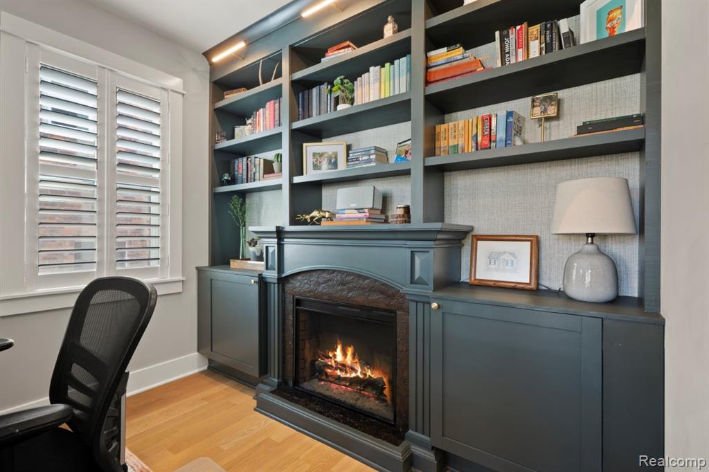 423 N Altadena Avenue, Royal Oak, MI 48067 — Photo 9