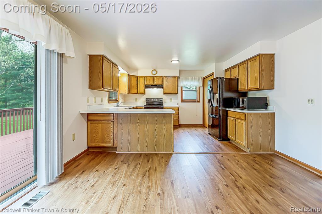 2154 Kingston Drive, Pinckney, MI 48169 — Photo 17