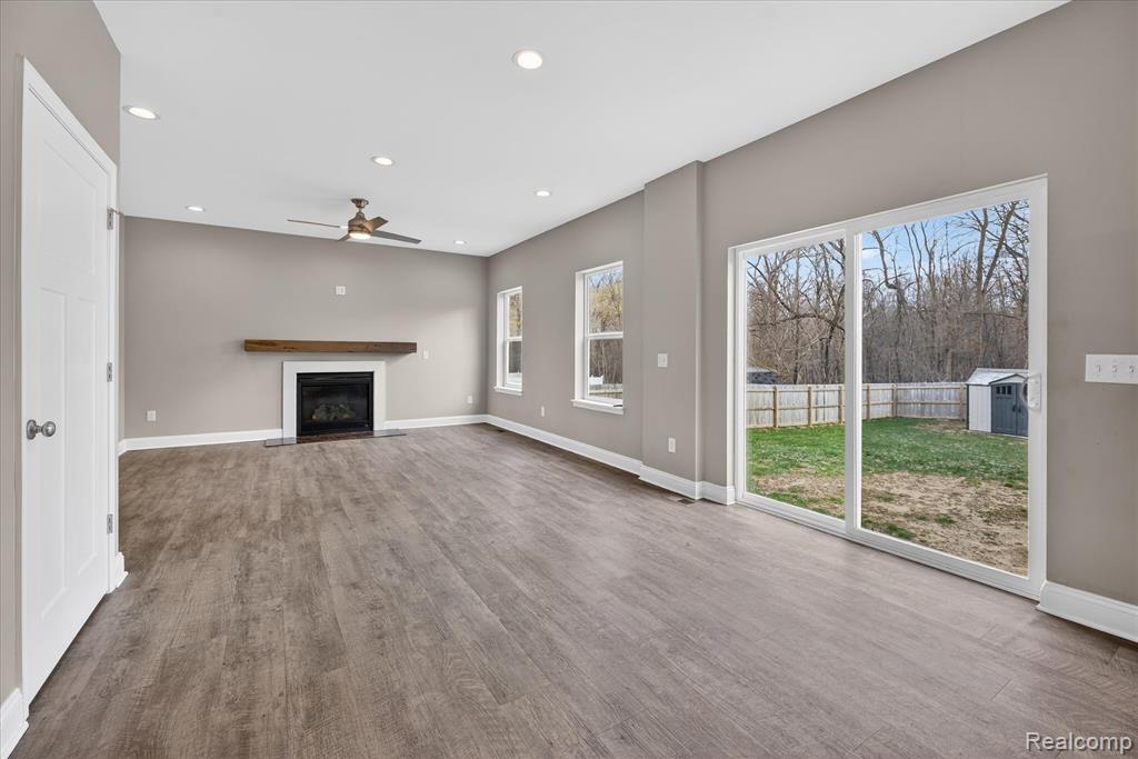 14131 Eastview Drive, Fenton, MI 48430 — Photo 9