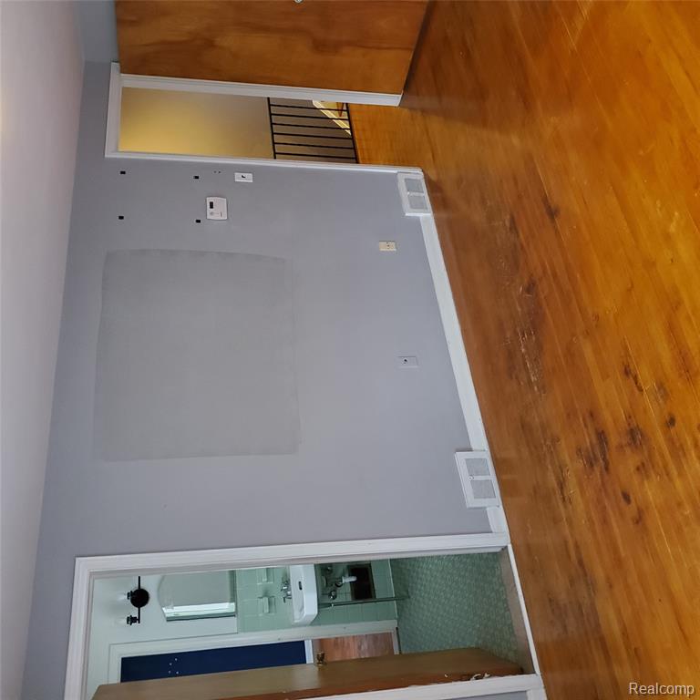 16214 Shaftsbury Avenue, Detroit, MI 48219 — Photo 49