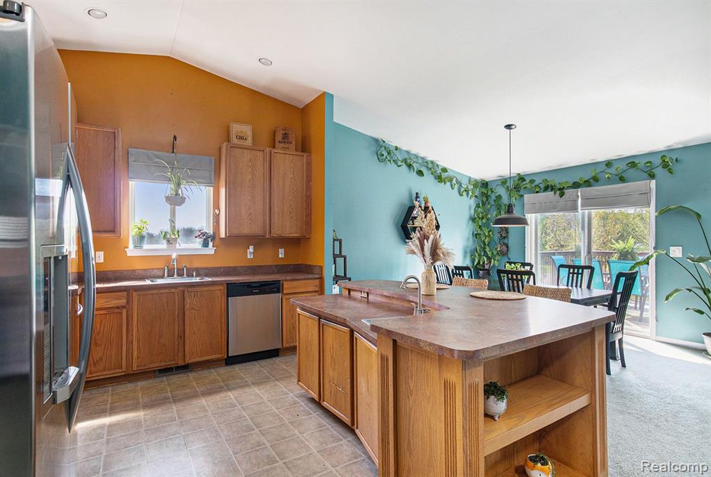 494 SWEET BRIAR Ridge, Linden, MI 48451 — Photo 5