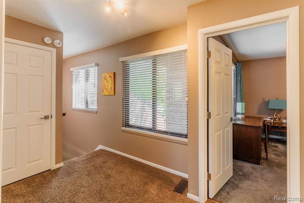 3140 LINDENWOOD Drive, Dearborn, MI 48120 — Photo 20
