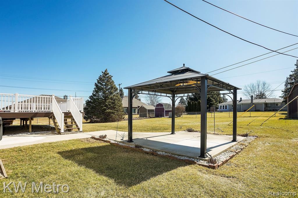 55 BOYKEN Road, Rochester Hills, MI 48307 — Photo 40