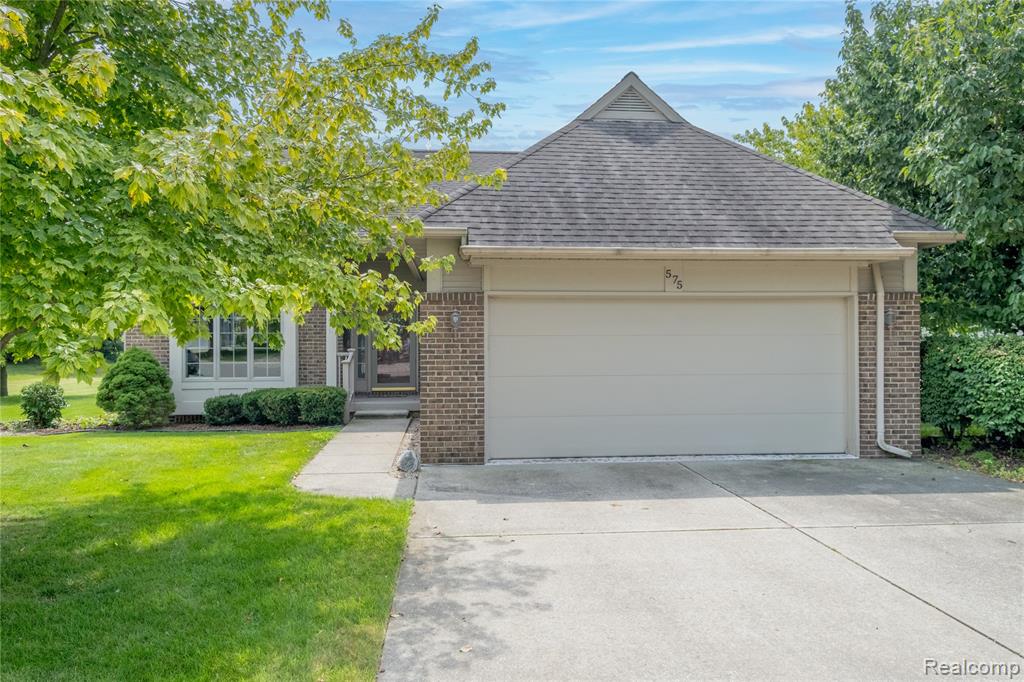 575 Rolling Hills Lane, Lapeer, MI 48446 — Photo 2