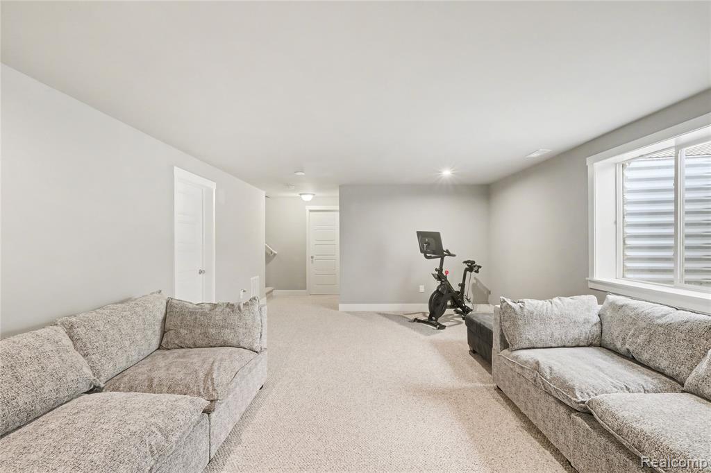7095 Primrose Lane, Grand Blanc, MI 48439 — Photo 23