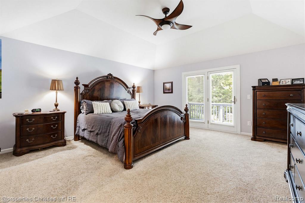 14281 Bournemuth Drive, Utica, MI 48315 — Photo 40