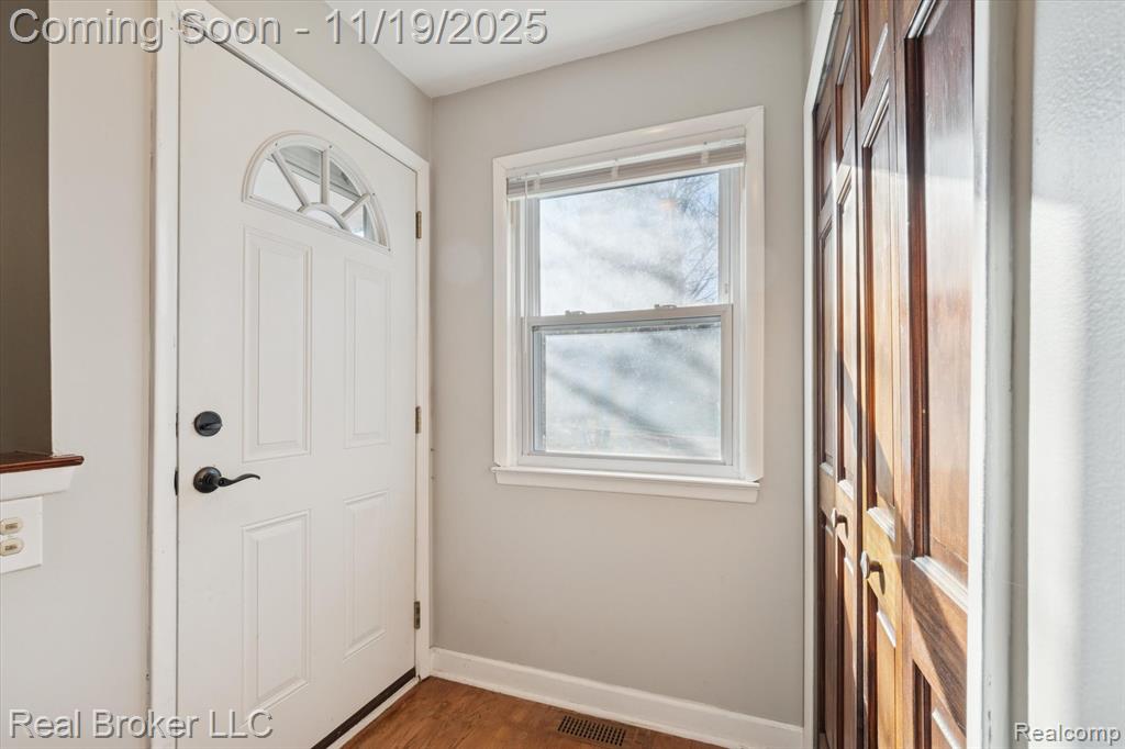 9665 Hilton Road, Brighton, MI 48114 — Photo 3