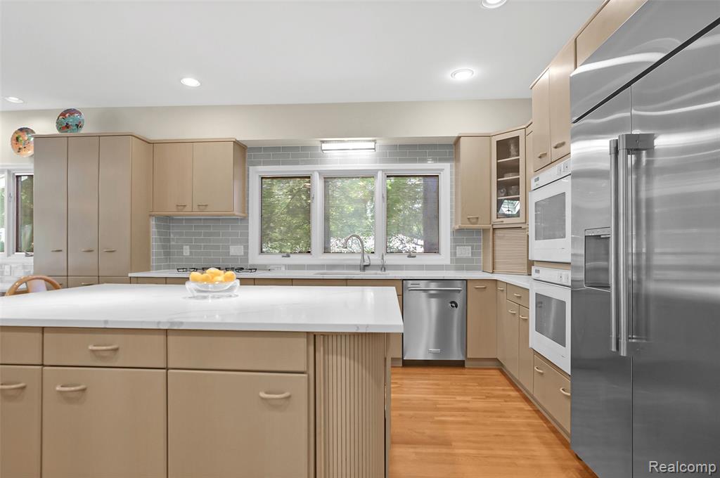 5575 Forman Drive, Bloomfield Hills, MI 48301 — Photo 18