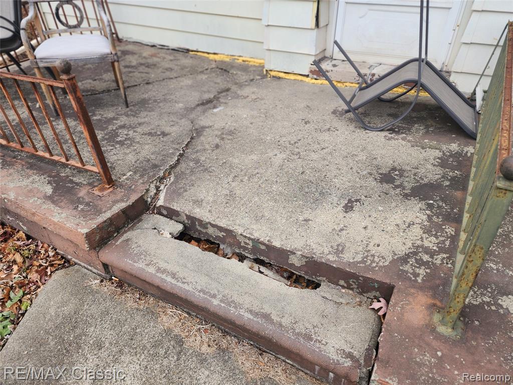 643 E Kennett Road, Pontiac, MI 48340 — Photo 14