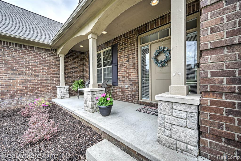 52689 Aspen Drive, South Lyon, MI 48178 — Photo 6