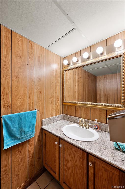 847 Leinster Road, Rochester Hills, MI 48309 — Photo 45