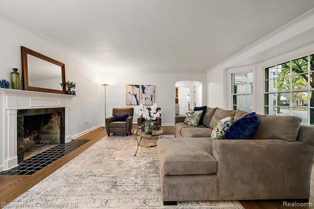 75 Grosse Pointe Blvd, Grosse Pointe Farms, MI 48236 — Photo 4