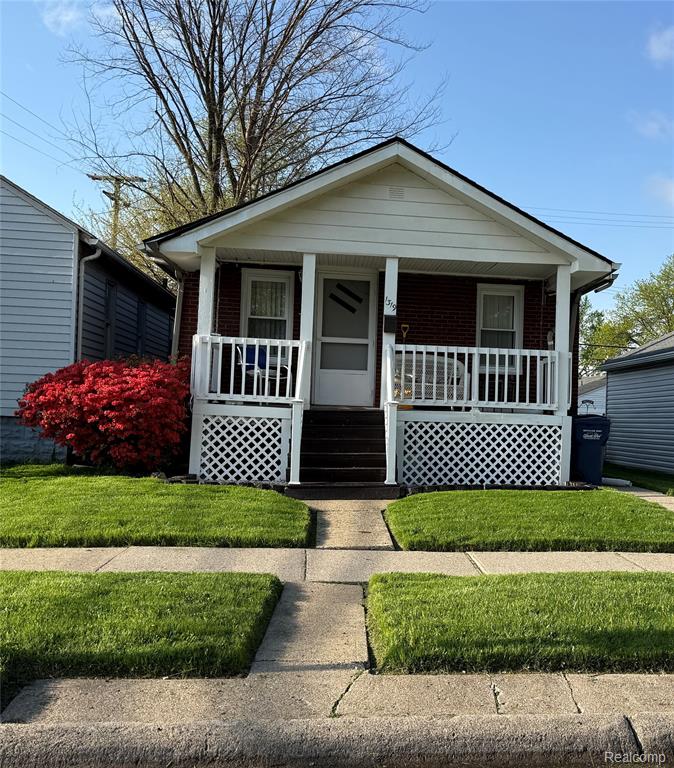 1319 Liberty Avenue, Lincoln Park, MI 48146