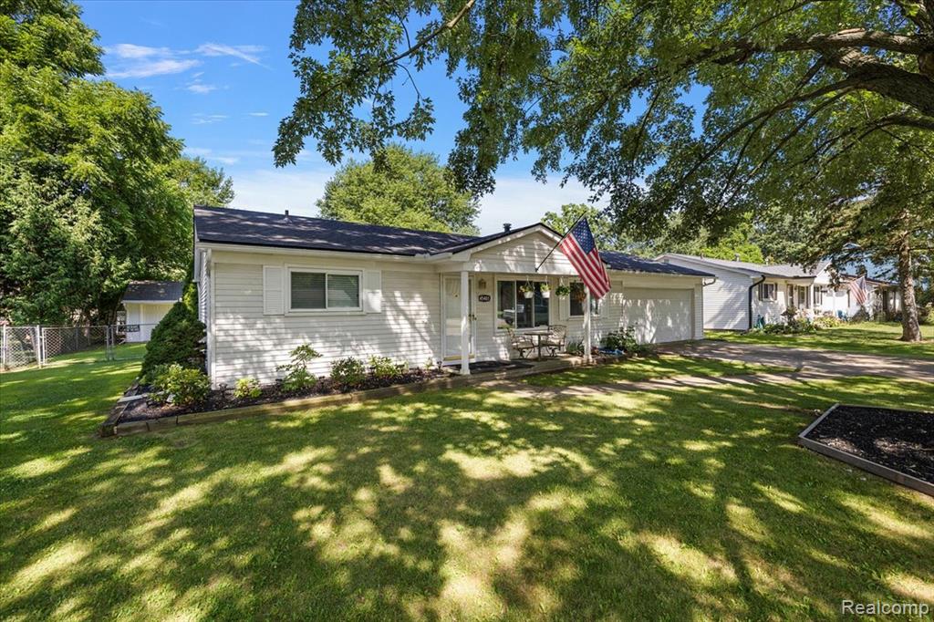 45481 Wakefield Street, Shelby Twp, MI 48317 — Photo 2