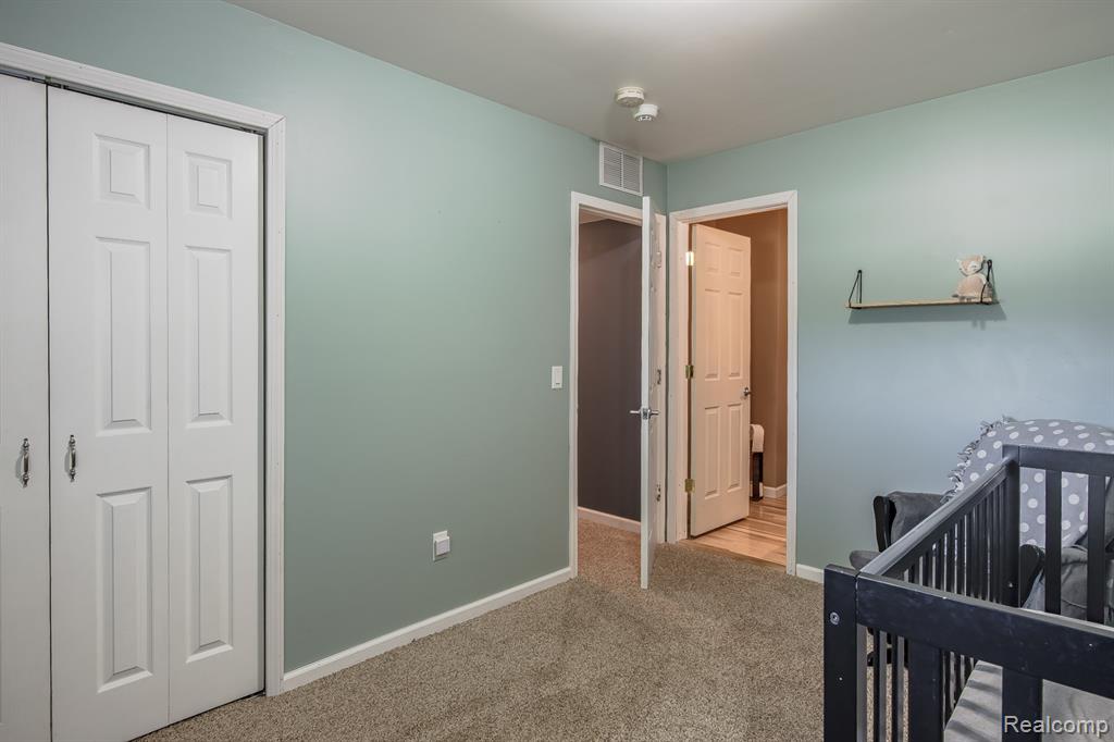 46555 Dequindre Road, Rochester Hills, MI 48307 — Photo 46