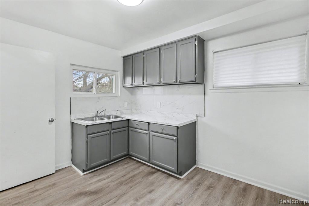 20260 Patton Street, Detroit, MI 48219 — Photo 8