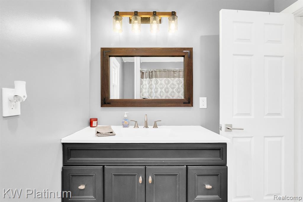 5276 Van Orden Road, Webberville, MI 48892 — Photo 15