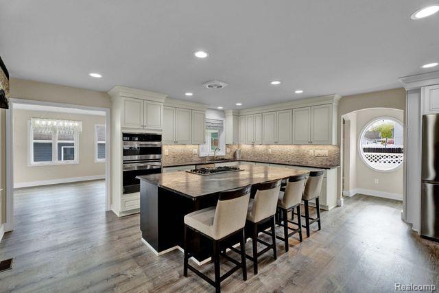 410 CATALPA Drive, Birmingham, MI 48009 — Photo 8