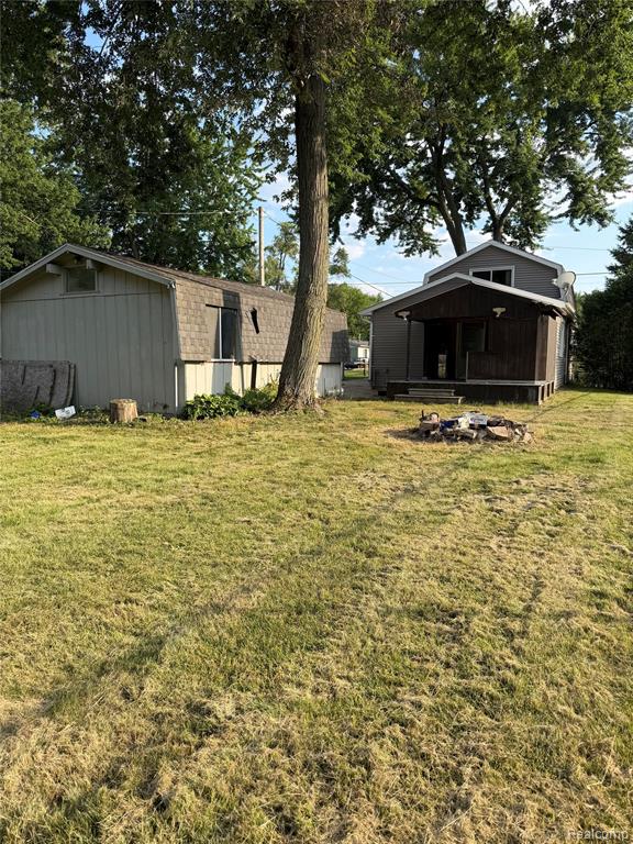 6798 Saline Drive, Waterford, MI 48329 — Photo 26