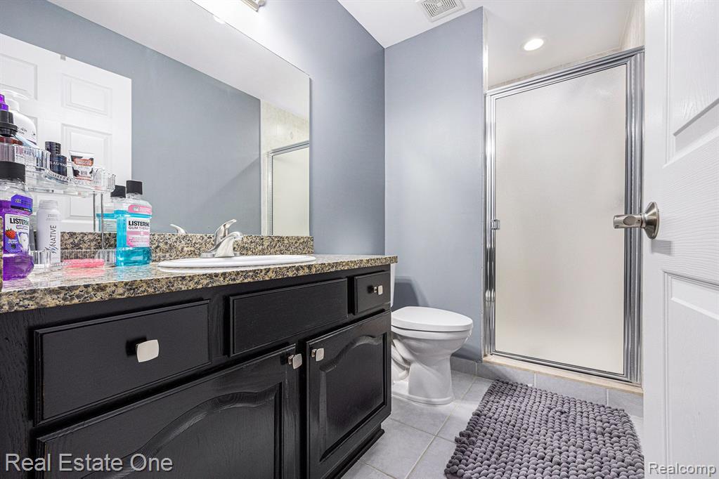 562 SPRINGVIEW Drive, Rochester, MI 48307 — Photo 27