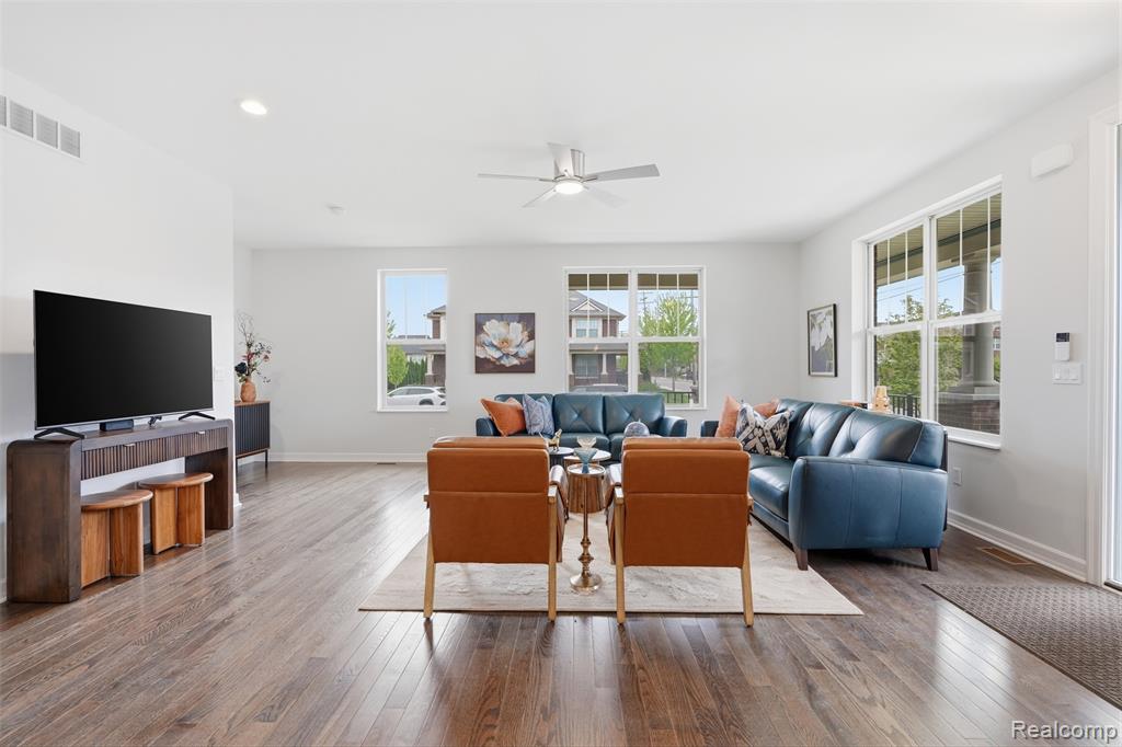 1361 Canfield Street - Photo 3