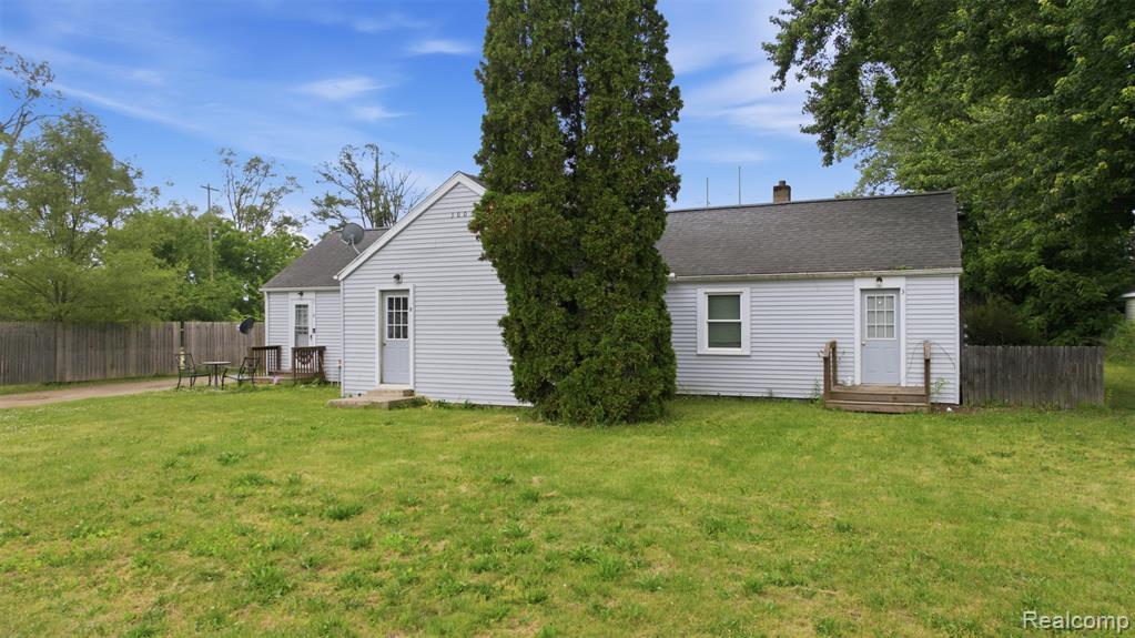 3006 Lansing Avenue, Jackson, MI 49202 — Photo 4