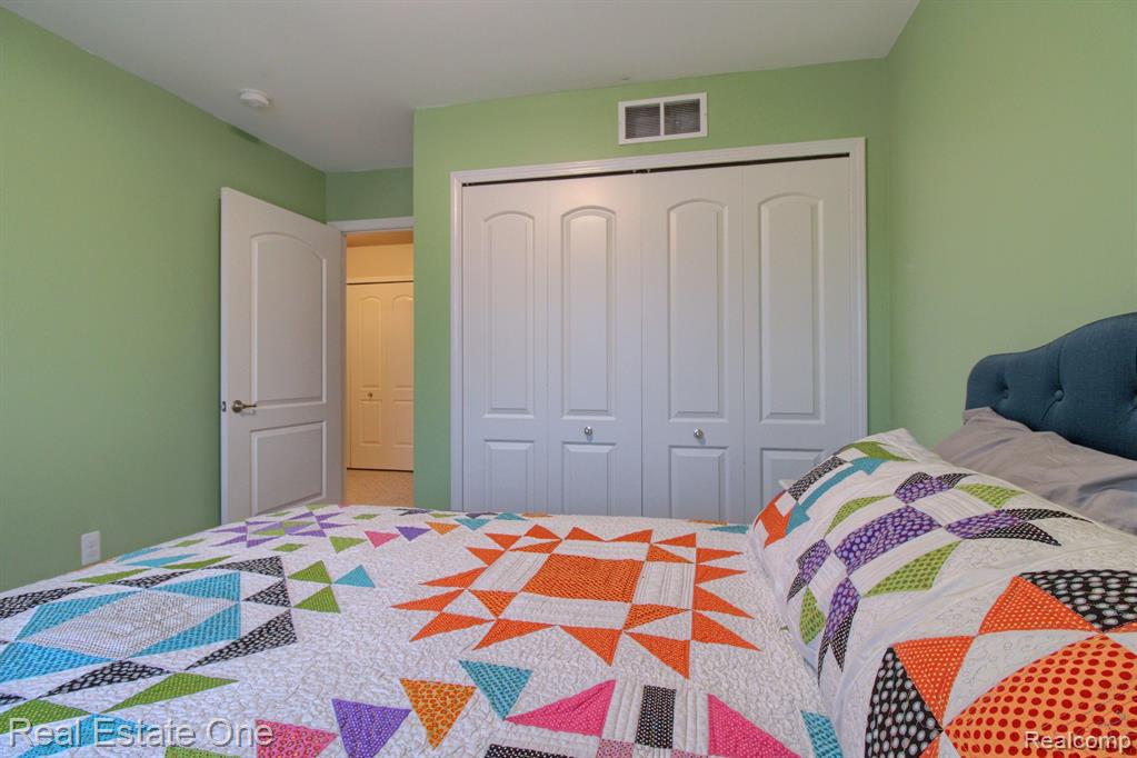 29924 MAGNOLIA Drive, New Hudson, MI 48165 — Photo 27