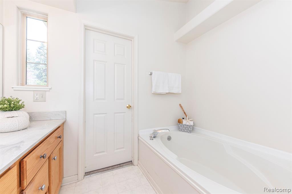 4036 BOULDER POND Drive, 15, Ann Arbor, MI 48108 — Photo 40