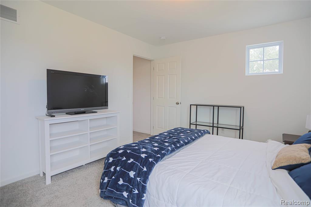 20776 Wexford Drive, Macomb, MI 48044 — Photo 54