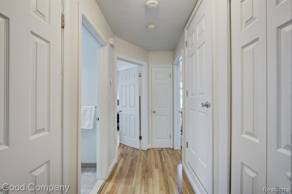 812 N Edgeworth Avenue, Royal Oak, MI 48067 — Photo 15