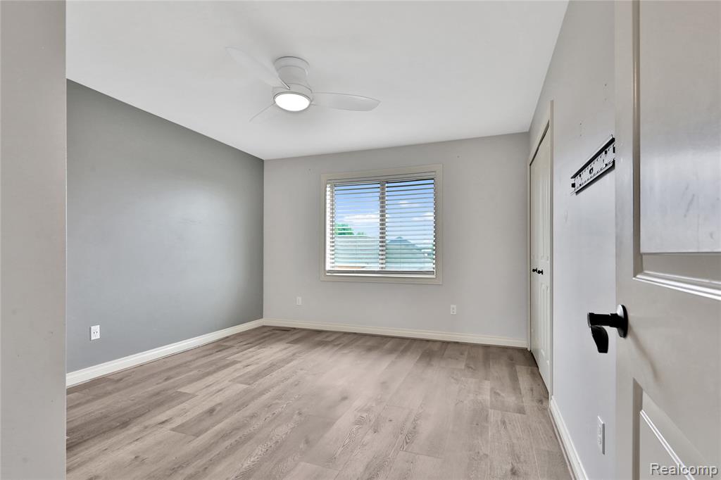 16417 Bishopsgate Drive, Macomb, MI 48044 — Photo 27