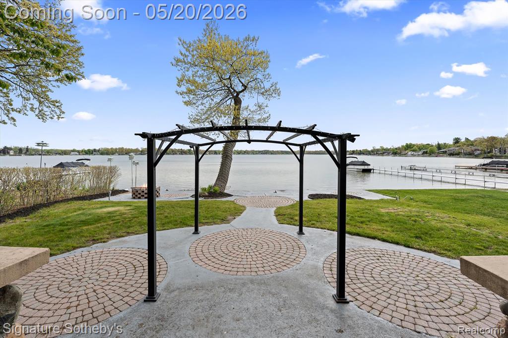 727 McDougal Drive, Waterford, MI 48327 — Photo 43