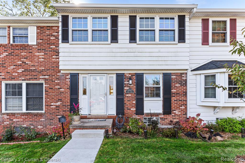 42645 Savoy Court, Northville, MI 48167 — Photo 43